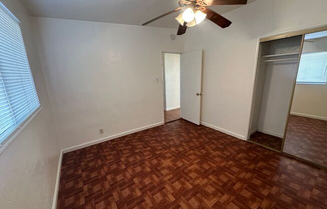 3 beds, 1 bath, $1,100