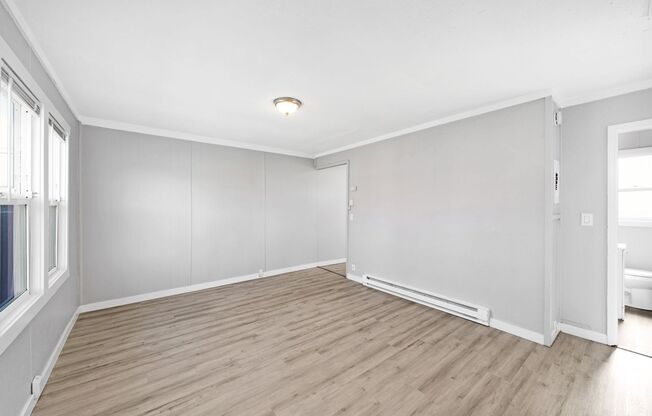 Eastgate Apartments HF-654