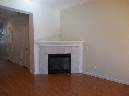 Great 3 bedroom - King City Pet friendly home. Showing Soon