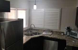 2 beds, 2 baths, $1,900