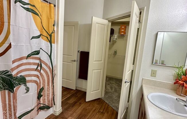 1 bed, 1 bath, 740 sqft, $1,419, Unit 2103-Corp