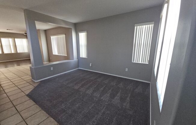 4bd 2.5 bth 43rd Ave and vineyard