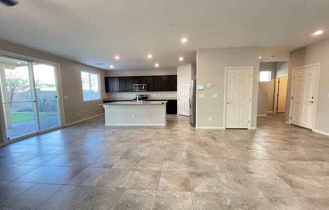4512 Moon Hill Rock
