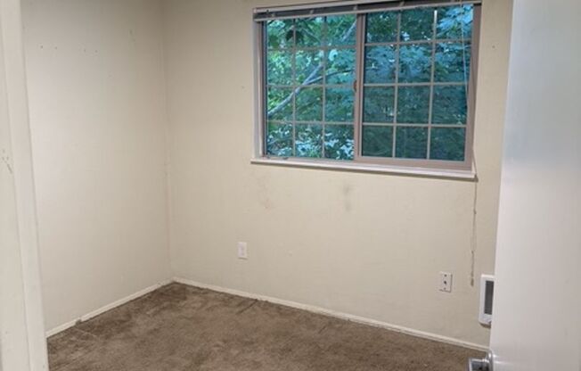 2 beds, 1 bath, 746 sqft, $1,795, Unit 21644