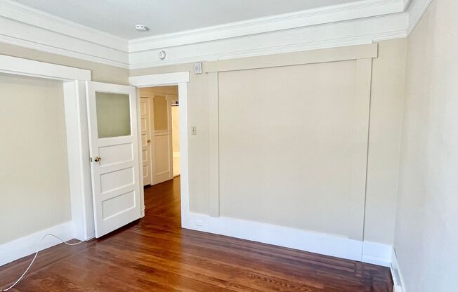 Beautifully Remodeled 2 BR/1 BA in Polk Gulch Neighborhood! Laundry!- PROGRESSIVE
