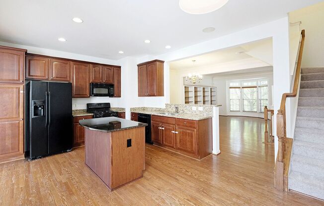 Move-in Ready & Pet-Friendly Cherry Hill Townhome