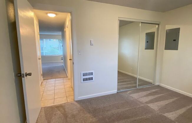 2 beds, 1 bath, 900 sqft, $1,950, Unit 1720-A1