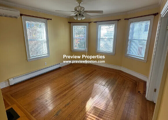 28 MONTFERN AVE