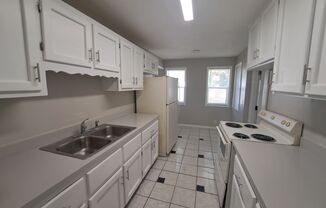 2 beds, 1 bath, $1,750