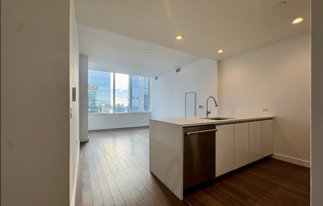 2 beds, 2 baths, $7,995, Unit 36B