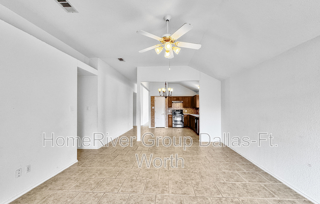 3214 CREEKSIDE DR