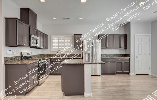 8271 SOUTHERN CROSS AVE