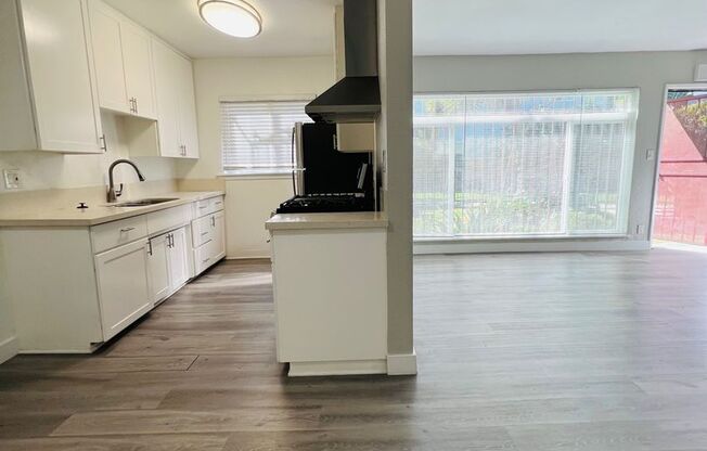 1 bed, 1 bath, 712 sqft, $1,875