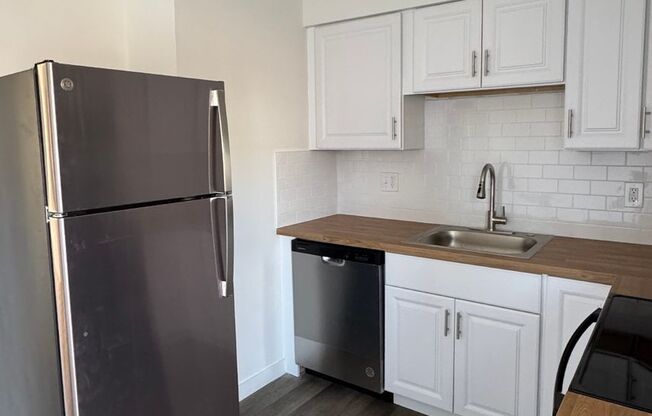 2 beds, 1.5 baths, 1,440 sqft, $1,299