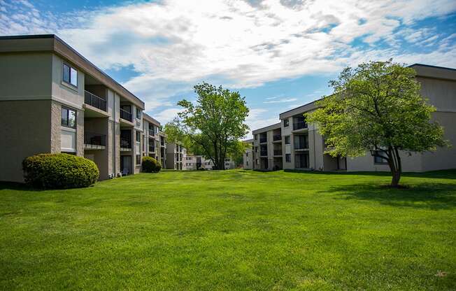 Ashley Apartments Open Common Area Photo