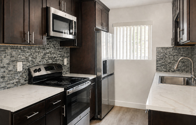 1 bed, 1 bath, 700 sqft, $2,195, Unit 2336-56