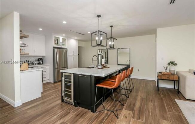16509 Fox Den Ct # 16509, Miami Lakes, FL 33014