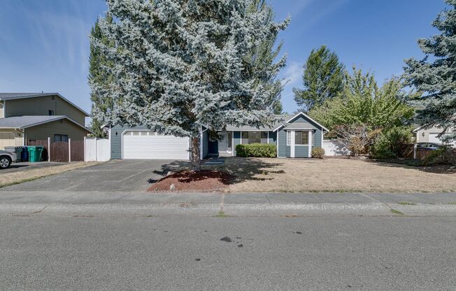 3 Bedroom 2 Bath Rambler in Quiet neighborhood in Lynnwood!