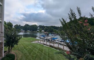 Three Bedroom Waterfront Condo Mooresville