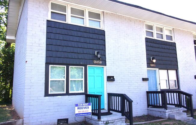 2 Bedroom 1 Bath End Unit Townhome in Charlotte