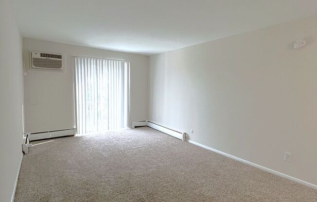 1 bed, 1 bath, 550 sqft, $1,179, Unit M121