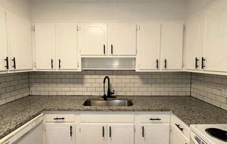 2 beds, 1 bath, 900 sqft, $1,295, Unit 540-308