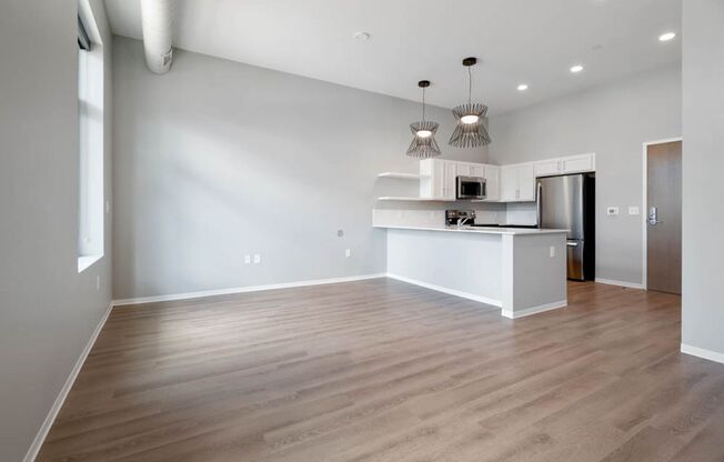 1 bed, 1 bath, 675 sqft, $1,400, Unit 1325