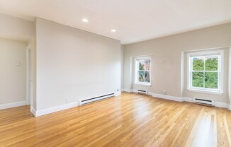 42 W NEWTON ST