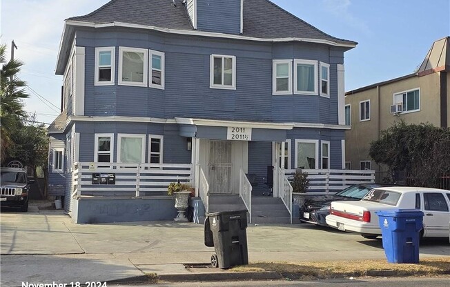 2011 ARLINGTON AVE