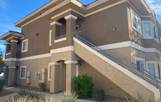 Henderson Condo!! Gated!! Community Pool, Spa & Clubhouse!! One Car Garage!!