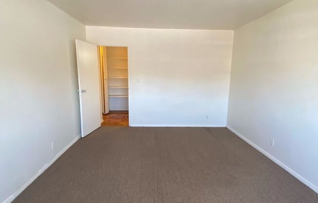 1 bed, 1 bath, $2,200, Unit 5D