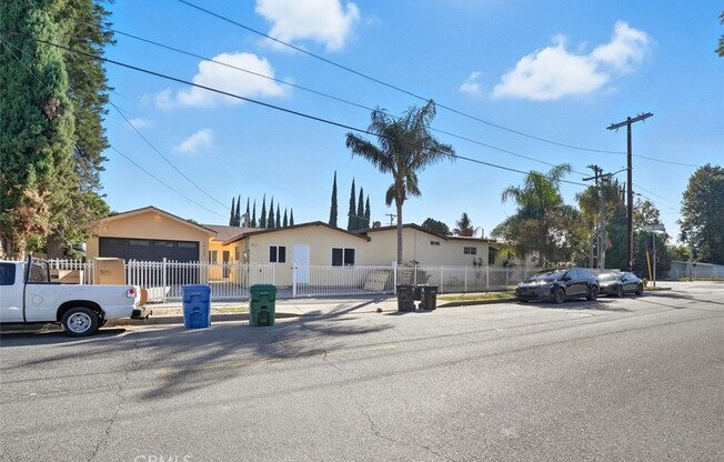 7960 TAMPA AVE