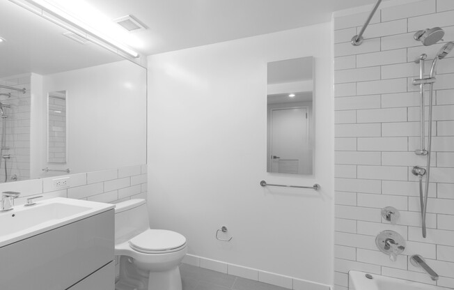 1 bed, 1 bath, $5,298, Unit 905