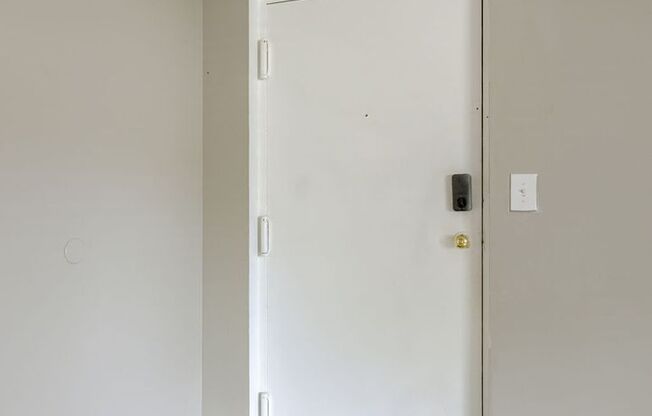 2 beds, 1 bath, 886 sqft, $1,095, Unit 1630 #06