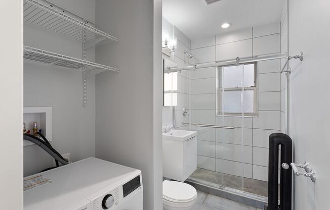 2 beds, 1 bath, 561 sqft, $2,100, Unit 1633-3L