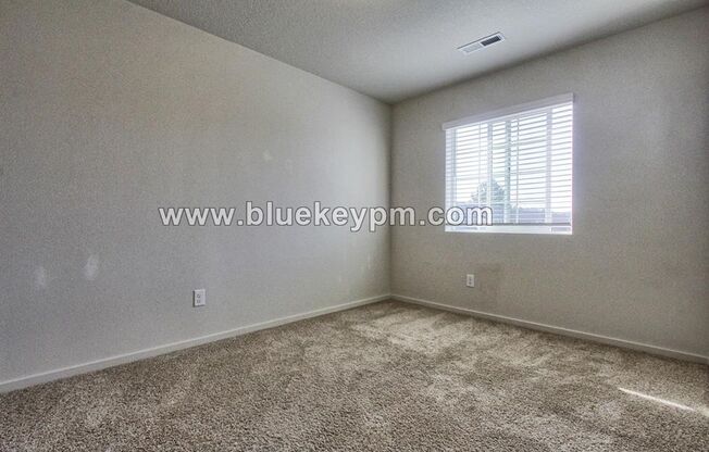 3 beds, 2.5 baths, $2,195