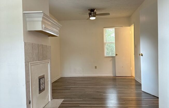 3 beds, 1.5 baths, $1,390