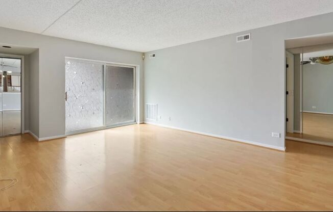 2 BED 2 BATH CONDO