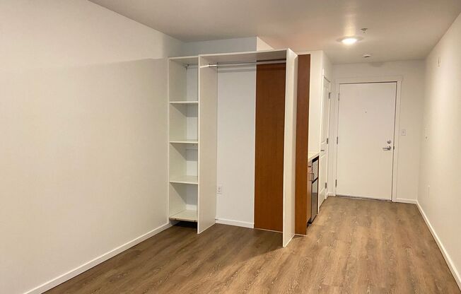 Studio, 1 bath, 175 sqft, $1,495, Unit 1202