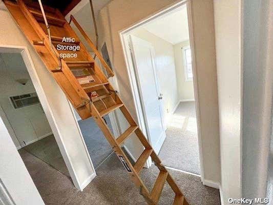 3 beds, 1 bath, 800 sqft, $2,400, Unit 2