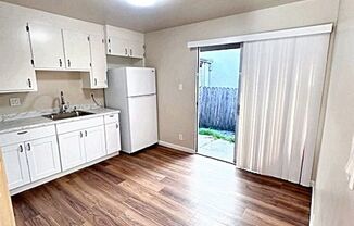 2 beds, 1 bath, 690 sqft, $1,599, Unit 520 #6