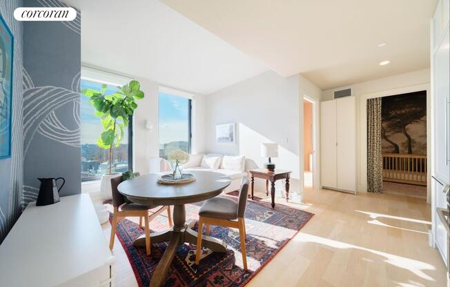 2 beds, 1 bath, 736 sqft, $4,200, Unit 10J