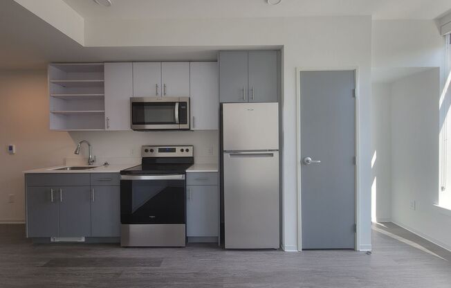 Studio, 1 bath, 262 sqft, $1,340, Unit 502