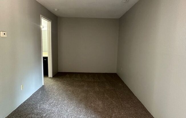 Studio, 1 bath, 500 sqft, $775, Unit 504