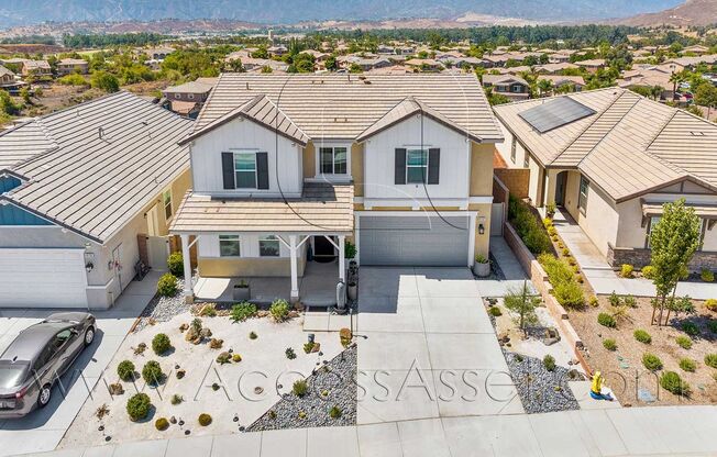 Elevated Living In This Beautiful 4 Bed/3 Bath Home In Lake Elsinore!