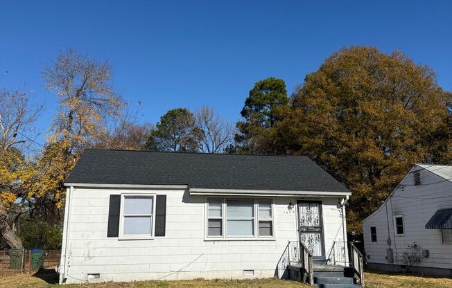4 Bedroom 2 Bath House in Richmond