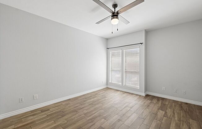 2 beds, 2 baths, $1,699, Unit Unit 102
