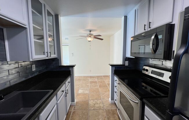 1 bed, 1 bath, $2,400