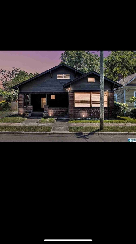 5811 2 AVE N