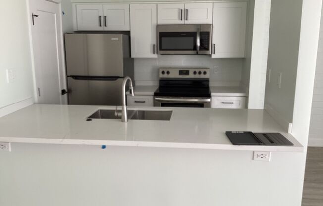 1 bed, 1 bath, 644 sqft, $1,450